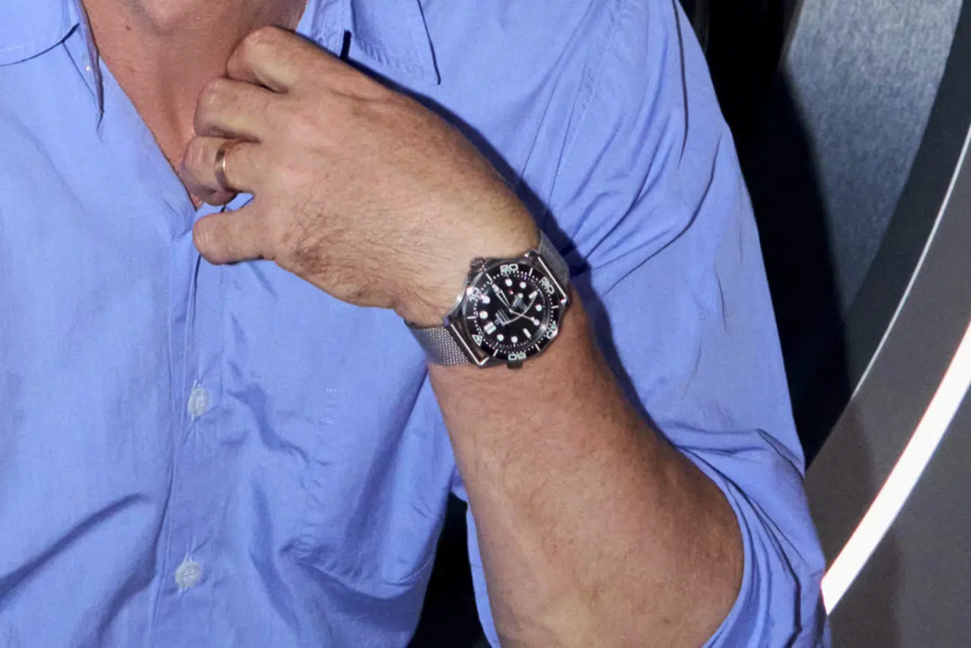 omega oly signatureportrait danielcraig02 prcrop lres 0039 2 jpg