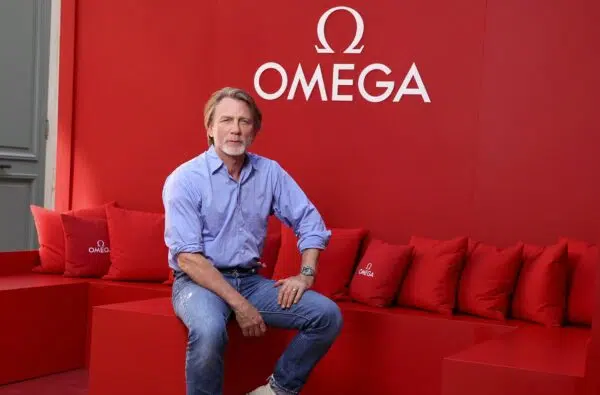 omega oly signatureportrait danielcraig02 prcrop une min