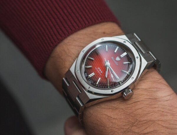 nivada f77 rouge ocarat 2024 test mr montre